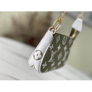 Lv Mini Pochette Accessories M81284 15.5x10.5x4cm Bags