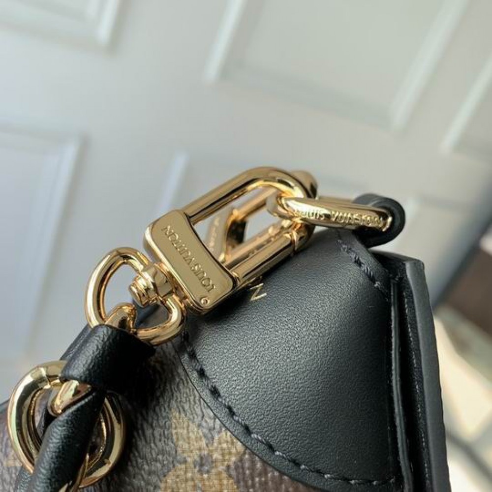 Lv S-lock M46659 29x19x9cm  Bags