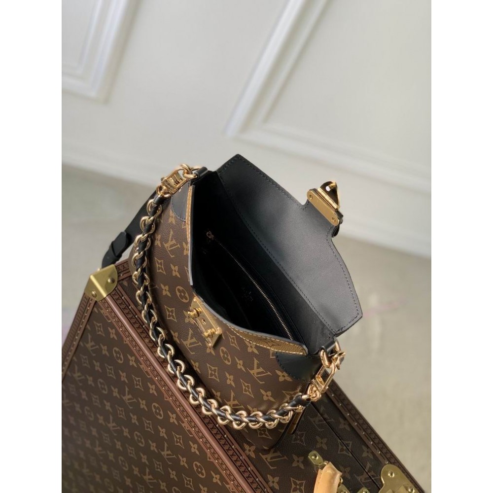 Lv S-lock M46659 29x19x9cm  Bags