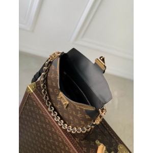 Lv S-lock M46659 29x19x9cm  Bags