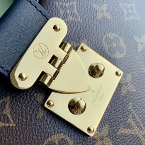 Lv S-lock M46659 29x19x9cm  Bags