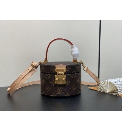 Lv Scott M46933 13.5x9x11.5cm gf