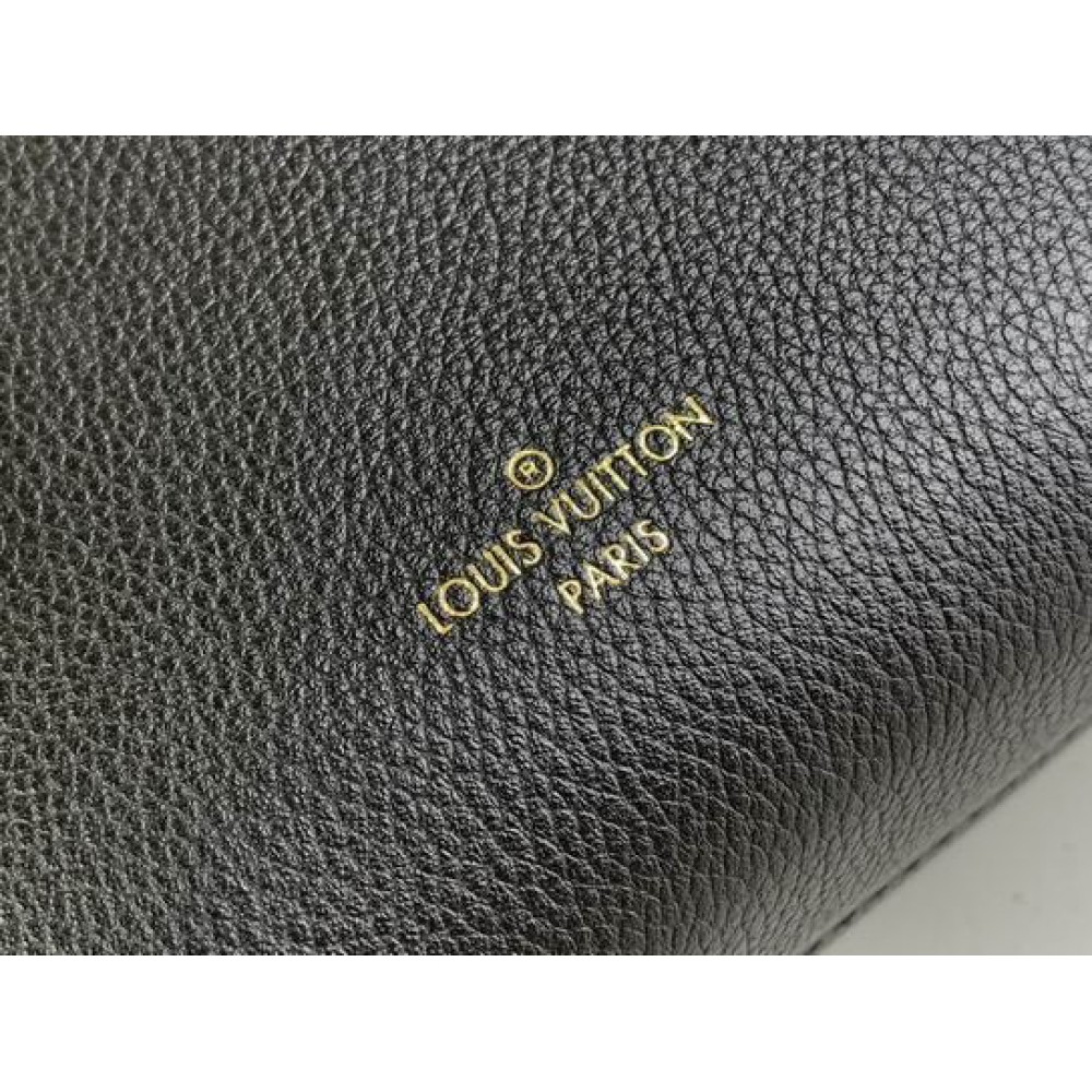 Lv Side Trunk PM M23817 18x12.5x8cm Bags