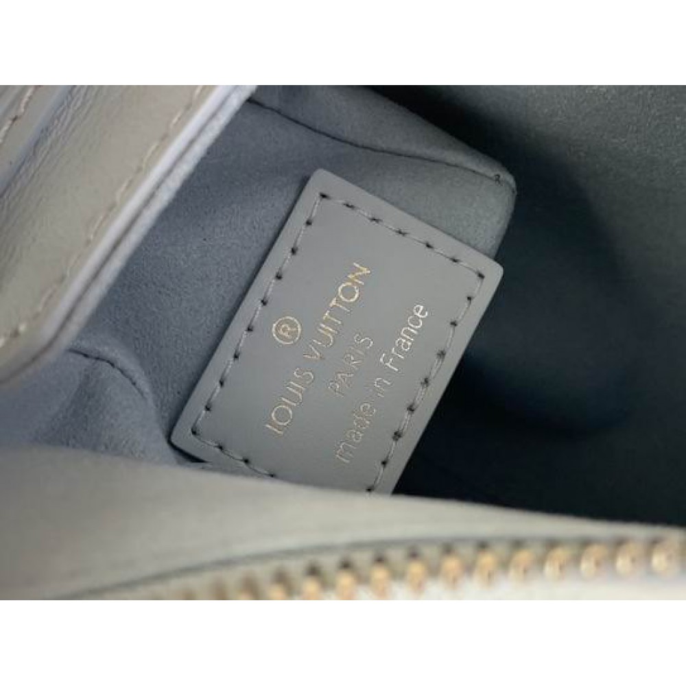 Lv Side Trunk PM M23817 18x12.5x8cm Bags