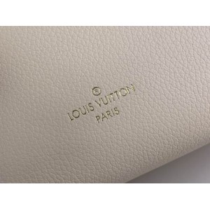 Lv Side Trunk PM M23817 18x12.5x8cm Bags