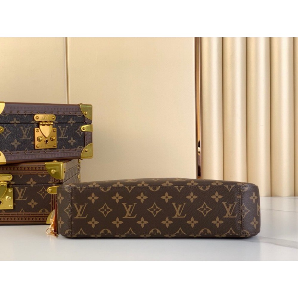 Lv Slouchy PM M11952 33 x 22 x 9 cm Bags