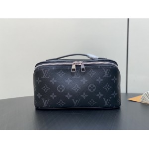 Lv Toiletry M11750 24x13x13cm Bags