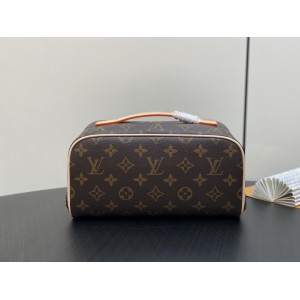 Lv Toiletry M11750 24x13x13cm Bags