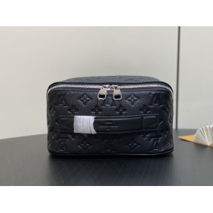 Lv Toiletry M11750 24x13x13cm Bags