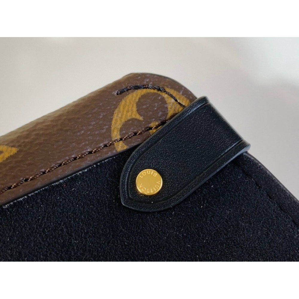 Lv Trunkie m14526 16x8x27cm Bags