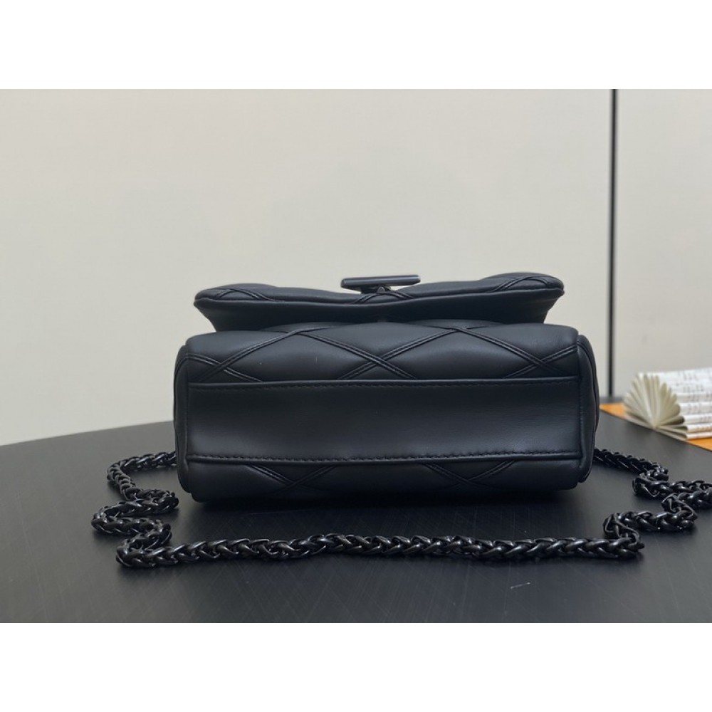 Lv Twist M11374 23x16x10cm Bags