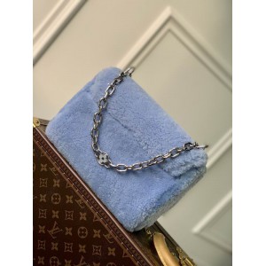 Lv Twist M21040 23x16x10cm Bags