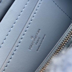 Lv Twist M21040 23x16x10cm Bags