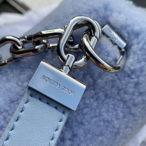 Lv Twist M21040 23x16x10cm Bags