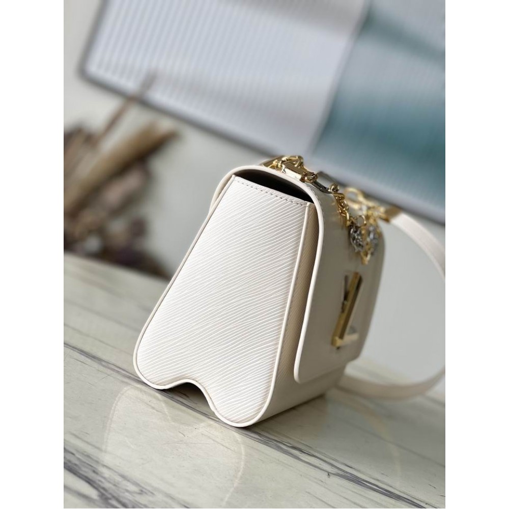 Lv Twist M22773 23x16x10cm Bags