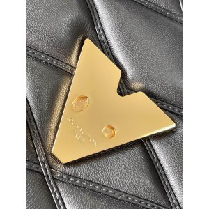 Lv Twist M23689 31x19.5x11cm Bags