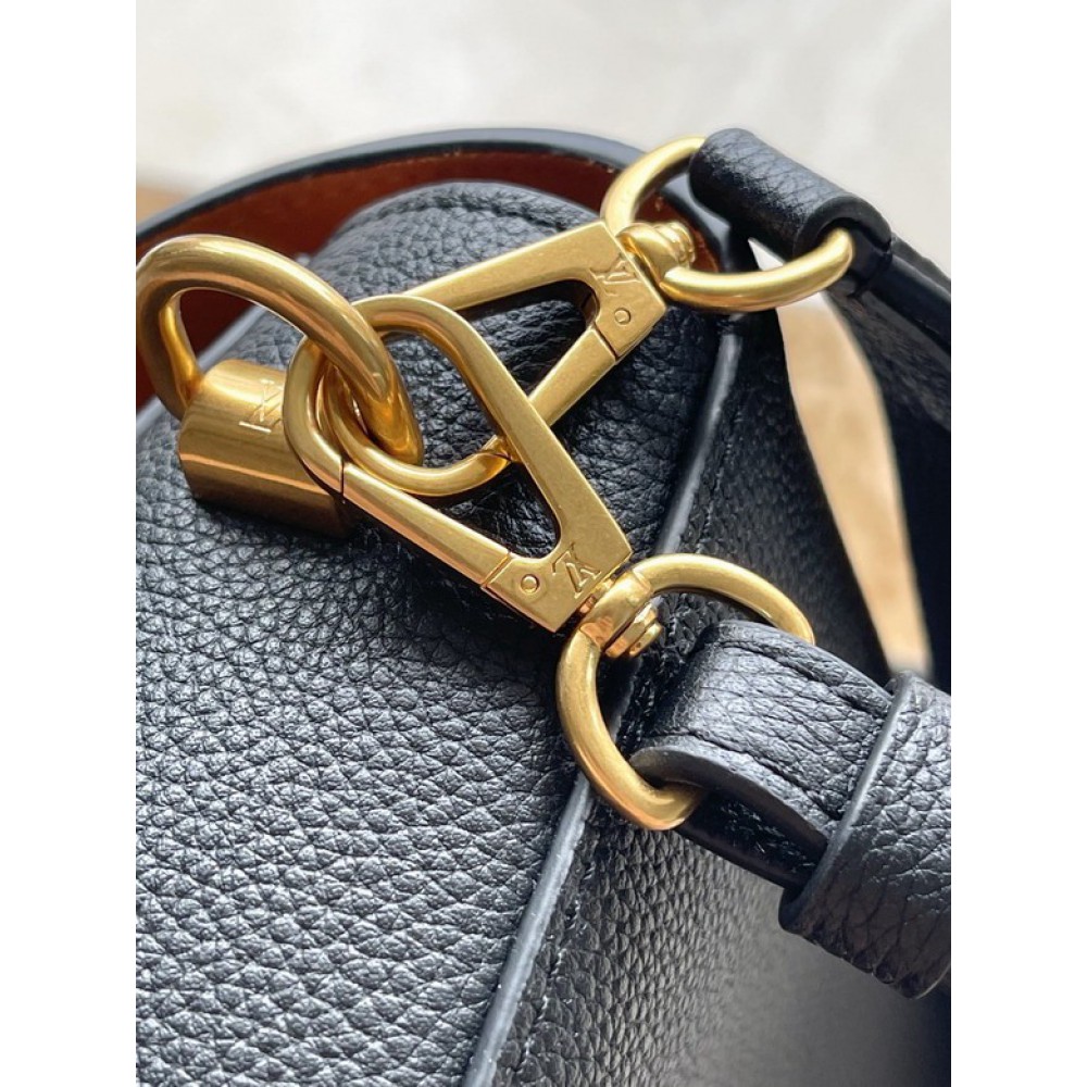 LV Soft Twist Noir M24639 27x19x9cm Bags