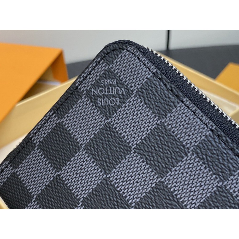 Lv Zippy wallet M11611 21x2.5x10cm Accesories