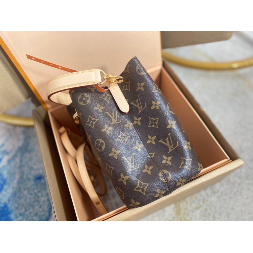 Lv Néonoé BB M46581 20x20x13cm Bags