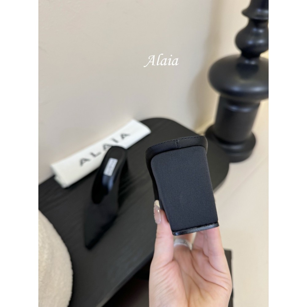 Alaia Cube 75 satin wedge mules 35-42 Shoes