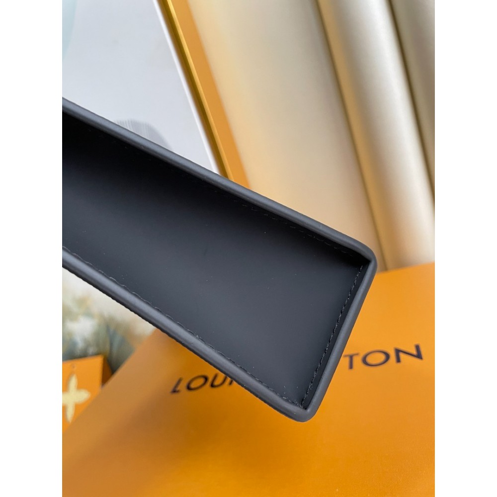 Lv Toiletry pouch 26x20x6cm Bags