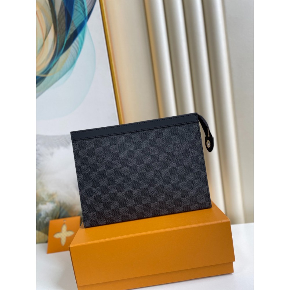 Lv Toiletry pouch 26x20x6cm Bags