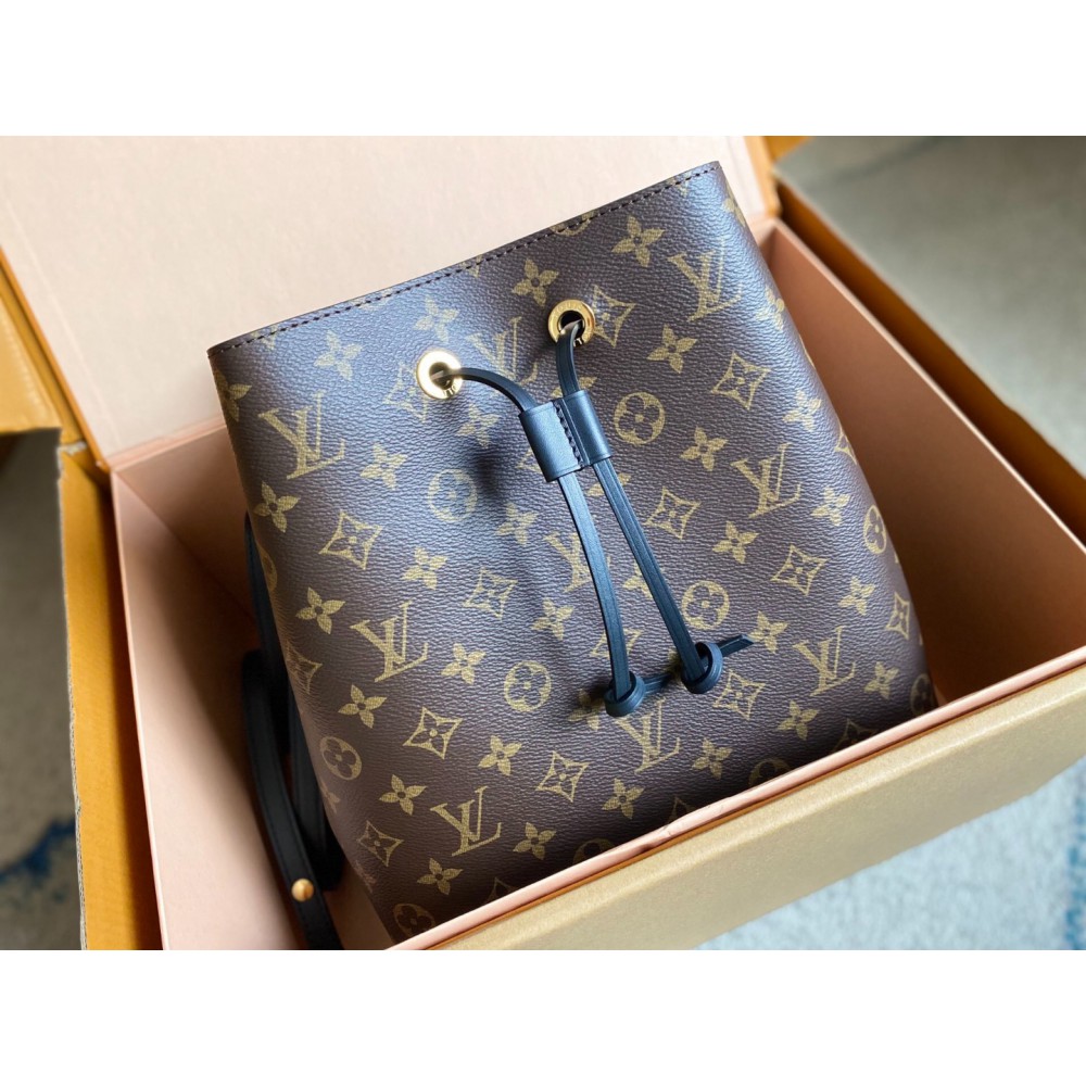 Lv NéoNoé MM M44021 26x26x17.5 cm Bags
