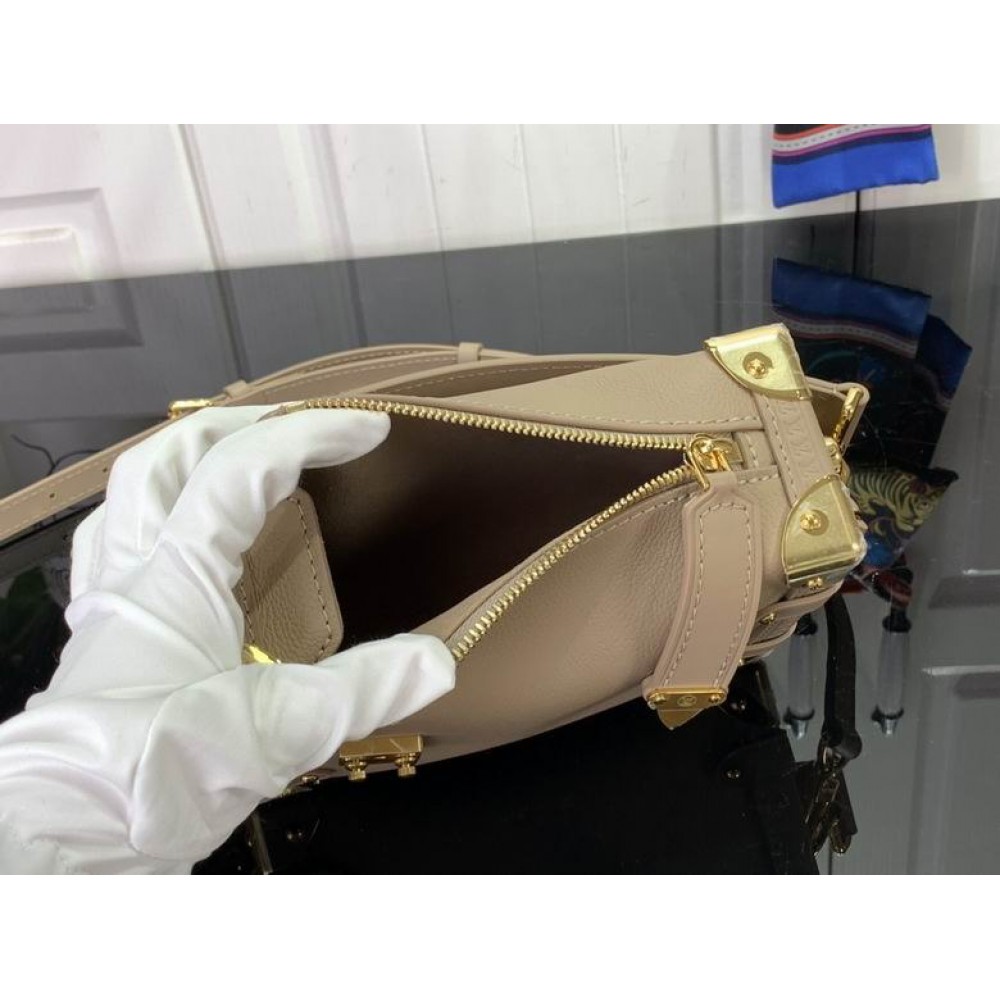 Lv Side Trunk PM M23817 18x12.5x8cm Bags