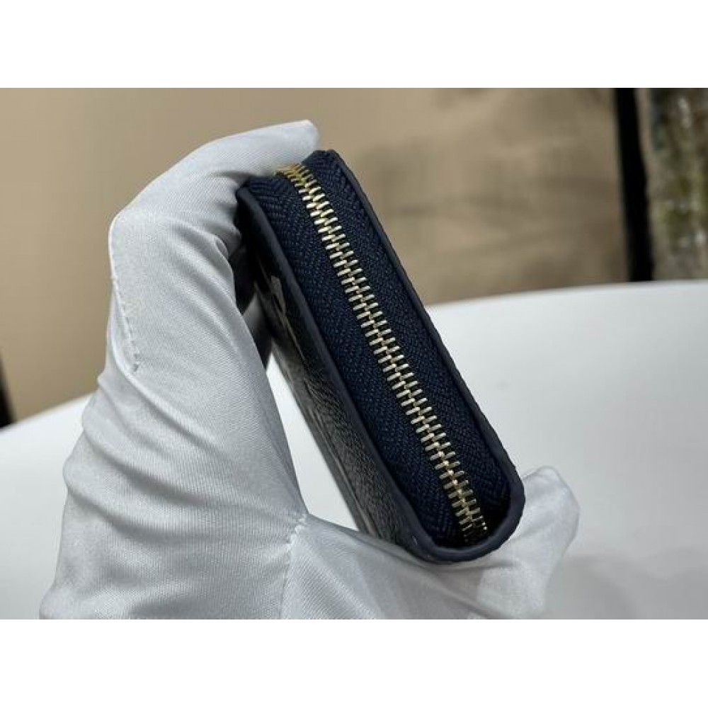 Lv zippy wallet m83606 11x8.5x2cm Accesories